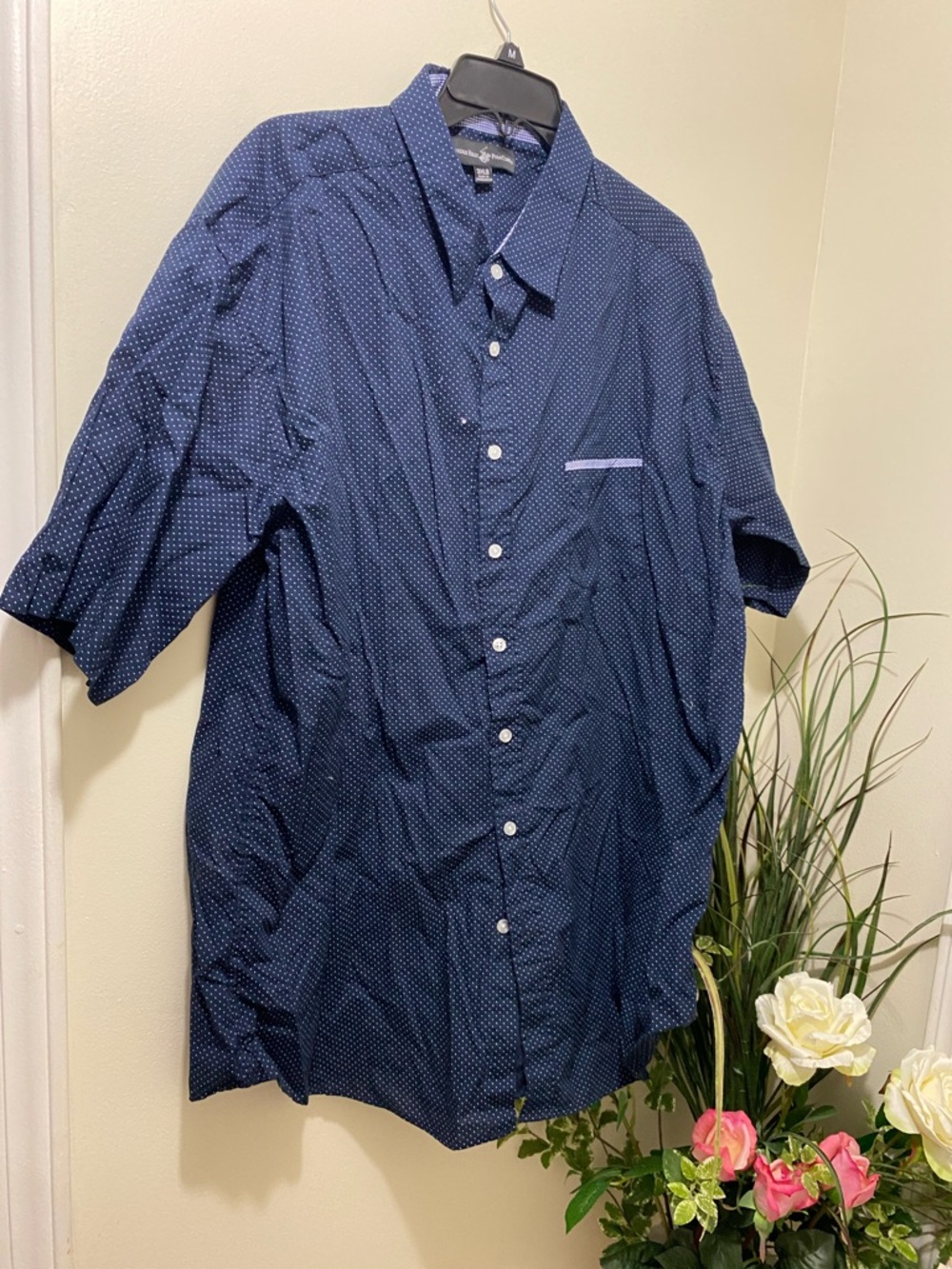 Dockers Men's Navy Short-Sleeve Microdot Button-Down Shirt